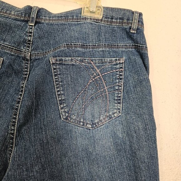 Gloria Vanderbilt Plus Size Everyday Casual Denim Bermuda Shorts Size16W - Picture 4 of 5